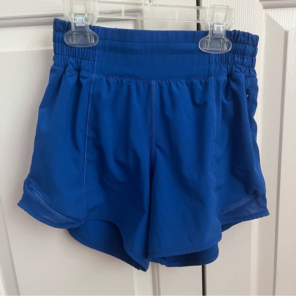 Lululemon High Rise Hotty Hot 4” Shorts Size 2 Poolside blue